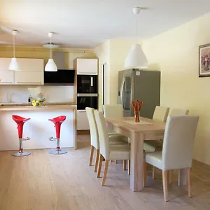 https://apartments-polenta.in-istria.net