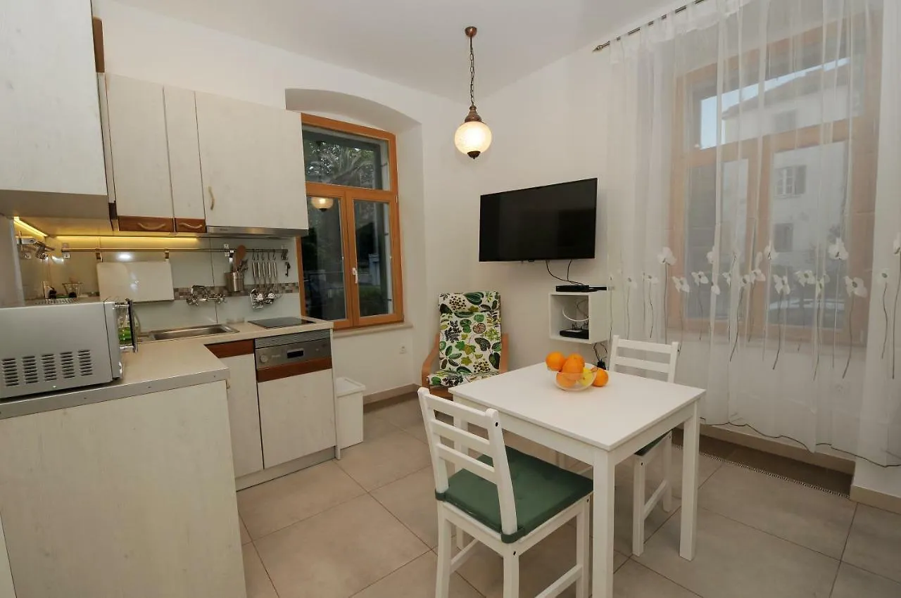 Studio Apartment Dzapo Split