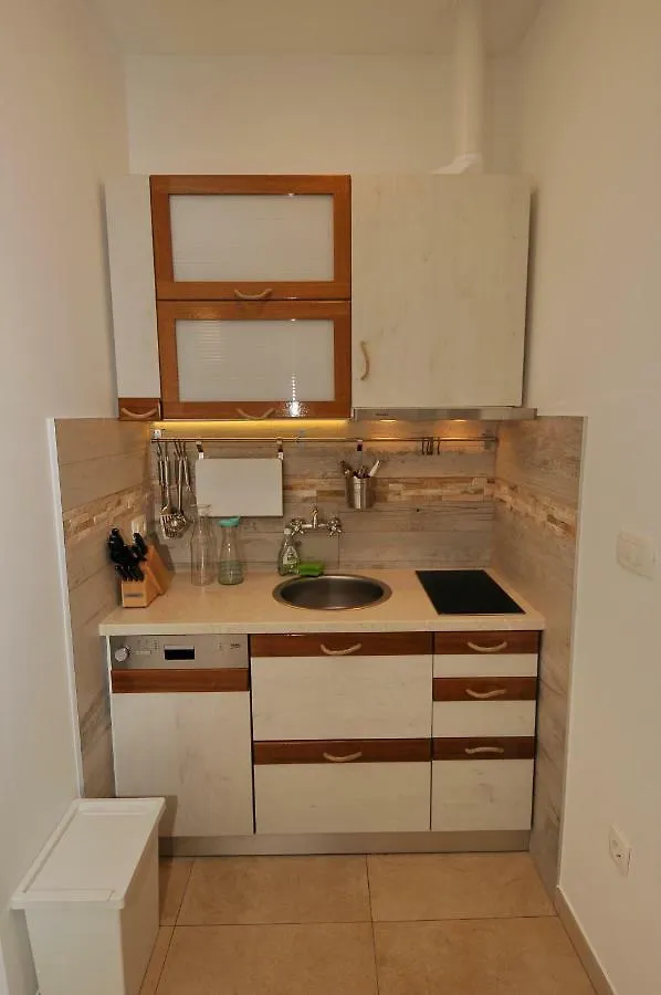 Studio Apartment Dzapo Split