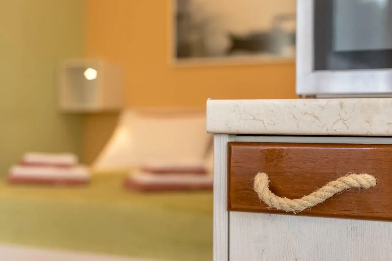 Studio Apartment Dzapo Split